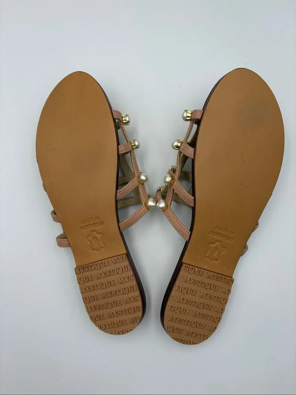 Mystique Size 9 Champagne Leather Pearl Embellished Slide Sandals